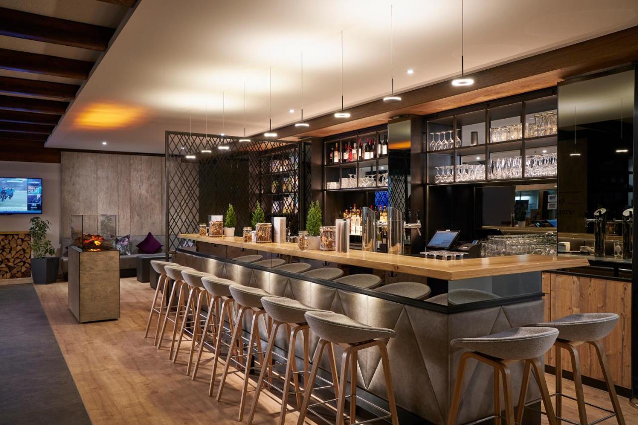 Hyperion Hotel Garmisch - Partenkirchen Εξωτερικό φωτογραφία The bar at the lounge